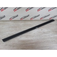 Уплотнитель двери Skoda Octavia A7 2014 5E0837479, 5E0837480