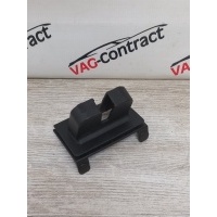 кожух замка багажника Skoda Octavia A7 2014 5E5827520