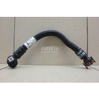Патрубок BMW 7-serie G11/G12 2015 13718573140