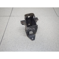 Кронштейн передней балки Jaguar XE 2015 T2H3711