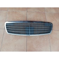 Решетка радиатора мерседес w211 a2118800283