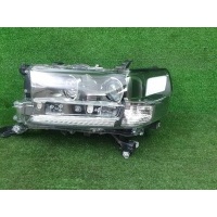 Фара левая Toyota Land Cruiser 200 (2015-2021) LED Black Toyota Параметр: Модель 2015 8110660P40