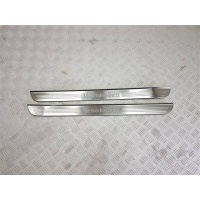 Накладка на порог Mercedes C W205 4 поколение (2014 - 2018) 2017 A2056802806
