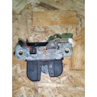 Замок багажника Volkswagen Polo4(2001-2009) 2005 6Q6827505B