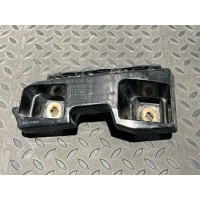 Кронштейн бампера Mercedes C/W204 2006-2015 A2048851465