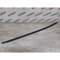 Уплотнитель стекла двери Skoda Octavia A7 2014 5E0837477, 5E0837478