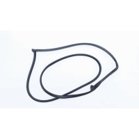 Уплотнитель двери Toyota Auris ZRE151 2007 6786202170, 67862-12A10