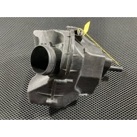 Корпус воздушного фильтра правый Audi S8 D4 2015 4H0133039B,4H0133039A,4H0133824L,4H0183