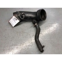 Патрубок воздушного фильтра Audi A4 B5 1995 058133357A
