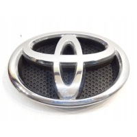 Значек логотип эмблема переднего передний toyota yaris iii 2011 -
