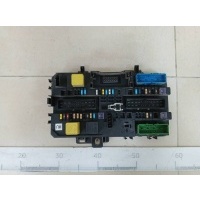 Блок предохранителей Opel Opel Astra H / Family 2004-2015 13220832