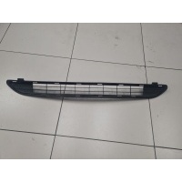Решётка в бампер центральная Toyota RAV 4 2013-2019 5311242100