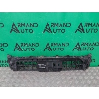 Кронштейн решетки радиатора Audi Q5 1 8R 2012-2017 8R0853692B