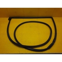 Уплотнитель двери TOYOTA LAND CRUISER PRADO GDJ150 2016 6787160130