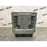 блок управления двигателем Volkswagen Golf 6 03f906070fb