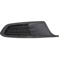 PY100 VW Jetta VI 5C Kratka Zderzaka Prawy Przód 5C6853666