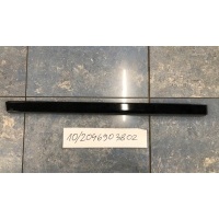Mercedes - benz oe a2046903882