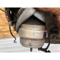Подушка крепления двигателя Volkswagen Passat B5 2002 8D0199379R