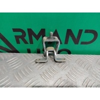 петля двери багажника Skoda Octavia 2 A5 (1Z) 2004-2013 1Z5827301D