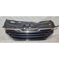 Решетка радиатора peugeot 2008 i