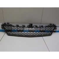 Решетка в бампер центральная Mercedes Benz W204 (2007 - 2015) 2048850624