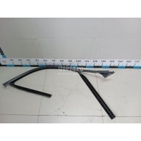 Уплотнитель стекла двери Mercedes Benz W204 (2007 - 2015) 2047251625