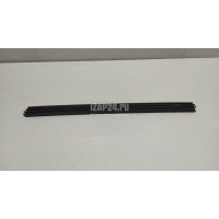 Уплотнитель двери Suzuki Grand Vitara (2005 - 2015) 8373878K00