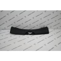 Накладка погрузочного борта багажника Land Rover Discovery Sport L550 2014 LR060584