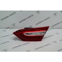 Фонарь задний в крышку багажника RH Toyota Camry 2017 8158006780