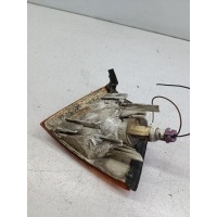 Поворотник правый Audi 80 1990