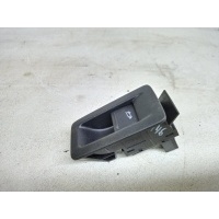 Кнопка открывания багажника Volkswagen Touareg 2 NF 7P6959831A