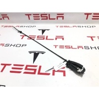 Трос двери Tesla Model X 2019 1033838-00-K