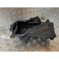 Корпус воздушного фильтра Audi 80 B3 1986-1991 1990 035133843