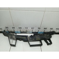 Направляющая переднего бампера правая Land Rover Range Rover Sport (2005 - 2012) LR013864