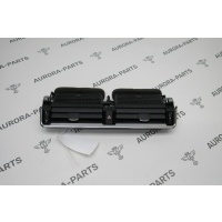 Дефлектор торпеды центральный Land Rover Range Rover Velar L560 2017 LR094716
