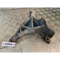 Кронштейн двигателя Volvo XC90 2002-2014 2003 8675329