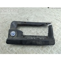 Накладка декоративная на двигатель Volkswagen Golf-4 2000