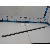 Накладка стекла переднего правого Toyota Highlander II (2007 - 2013) 7571048070