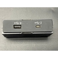 Порт usb i разъем типа c audi a1 82a035736