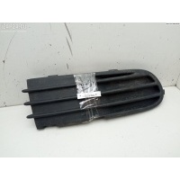 Решетка (заглушка) в бампер Перед. Прав. Volvo S40 / V50 (2004-2013) 2006 30657010