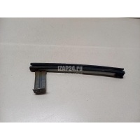 Направляющая стекла двери Nissan Juke (F15) (2011 - 2019) 823851KA0A