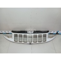 Решетка радиатора Chrysler Grand Cherokee (WK2) 2010 5RM46TZZAA