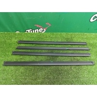 Внутренние бархотки стекол Volkswagen Tiguan NF 2009 5N0837479