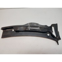 Водоотводящий щиток Жабо Volkswagen Touareg 2 NF 2012 7P6819402D