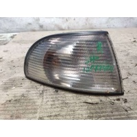 Поворотник правый Audi A4 B5 1997