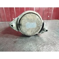Подушка крепления двигателя Mercedes C-class W204 2008 A2042404817, A2042400417, A2042405817, A2042400517, A2042404917, A2042405917