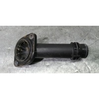 Фланец (тройник) системы охлаждения Volkswagen Passat 2004 06b121121