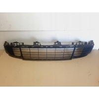 Решётка центральная бампер переднего renault scenic iii года 2008 - 2012
