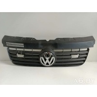 Решетка радиатора Volkswagen Transporter T5 2009 7H0807101