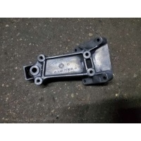 Кронштейн двигателя Mercedes Vario 1999 6122230004